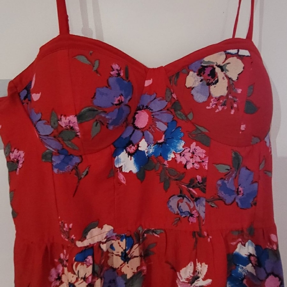 Red floral spaghetti strap maxi dress, SZ Lg - Picture 1 of 6